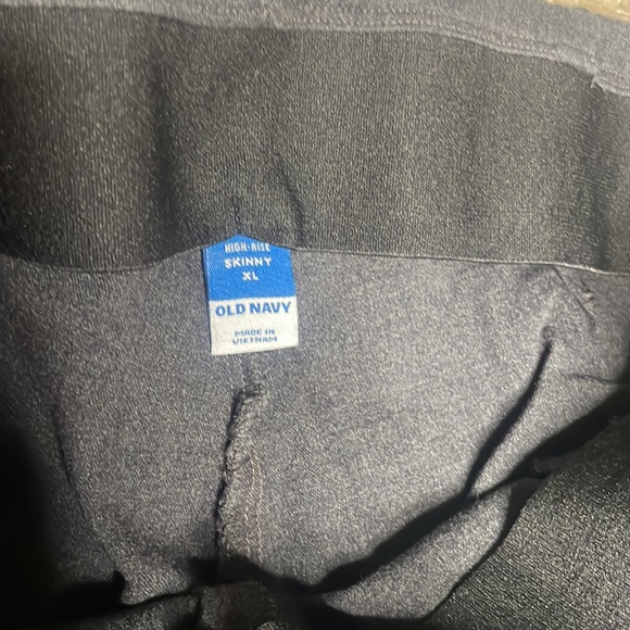 Old Navy ankle- tapered casual slacks. - Picture 3 of 3